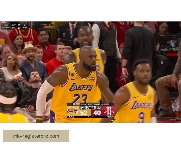 NBA历史首次父子连线 詹姆斯传球布朗尼外线三分命中